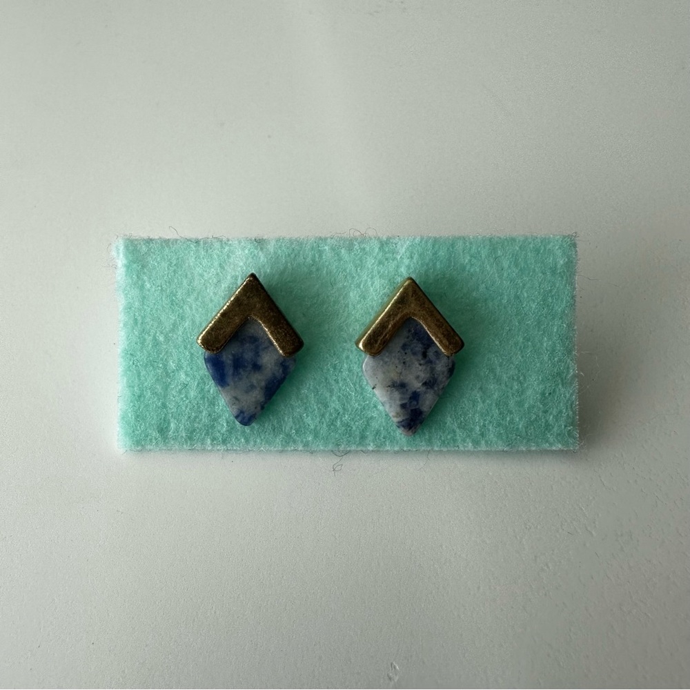 Blue stone fashion earrings